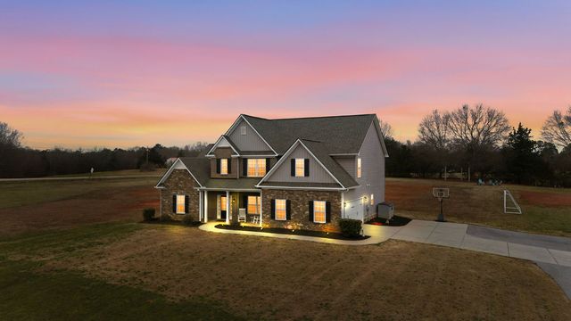 511 Cromer Road, Townville, SC 29689