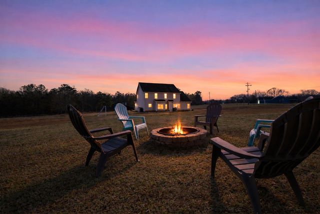 511 Cromer Road, Townville, SC 29689