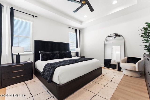 492 RUM RUNNER Way, St. Johns, FL 32259