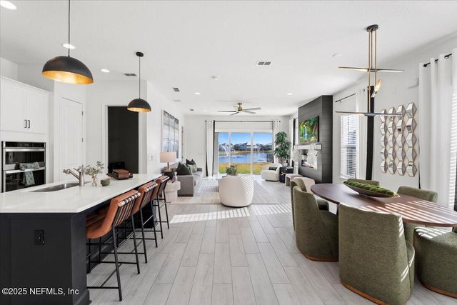 492 RUM RUNNER Way, St. Johns, FL 32259