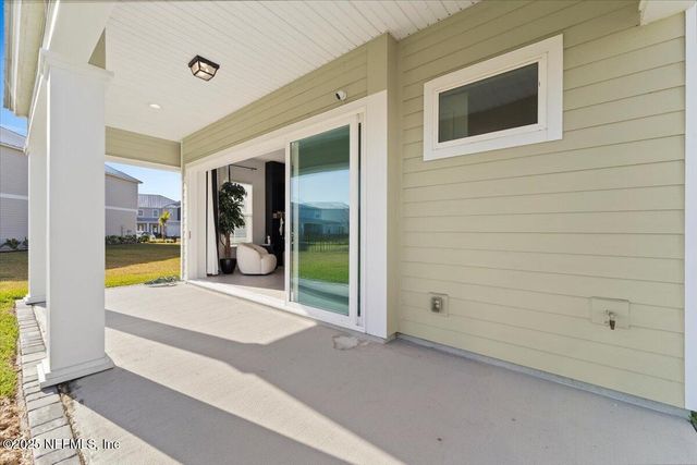 492 RUM RUNNER Way, St. Johns, FL 32259