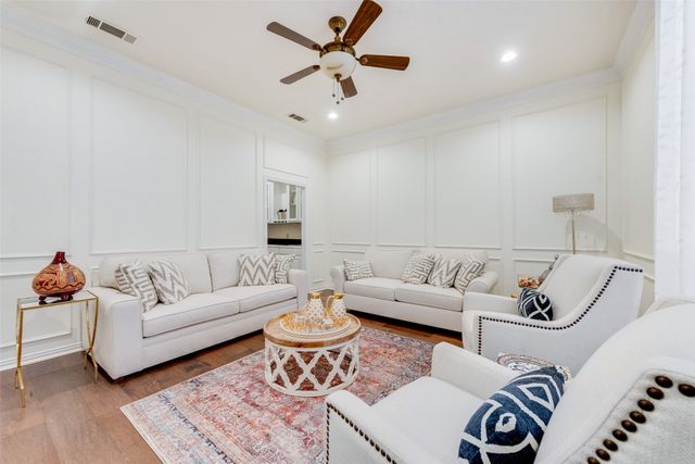 4601 Edge Creek Lane, Arlington, TX 76017