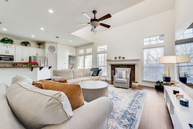 4601 Edge Creek Lane, Arlington, TX 76017