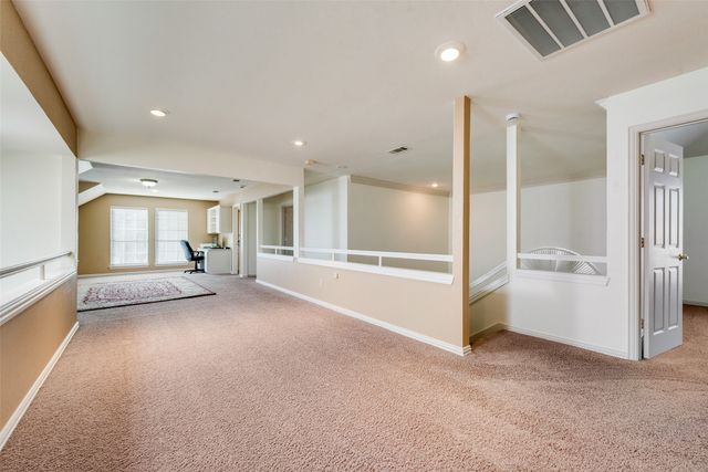 4601 Edge Creek Lane, Arlington, TX 76017