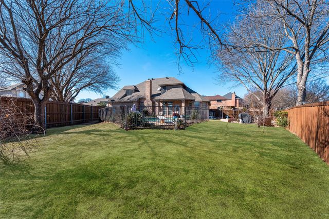 4601 Edge Creek Lane, Arlington, TX 76017