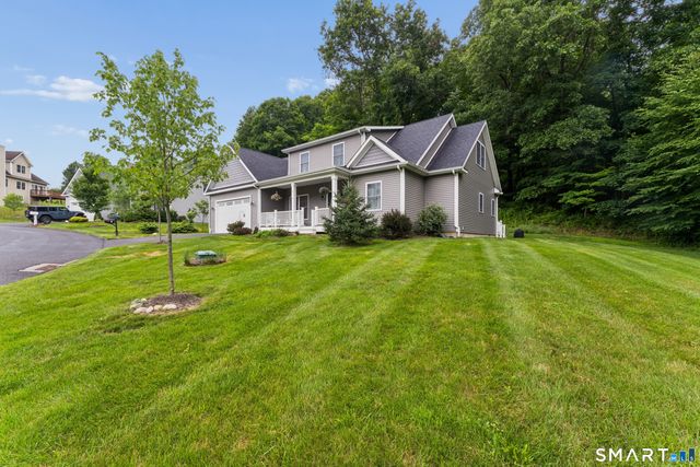 7 Tall Oaks Drive 7, New Milford, CT 06776