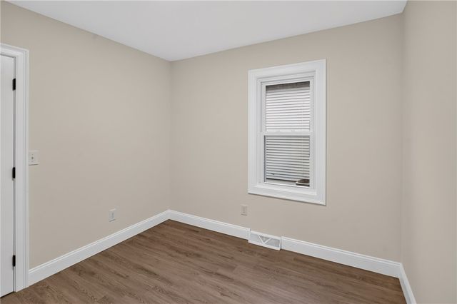 68 Uncas Street, Warwick, RI 02889