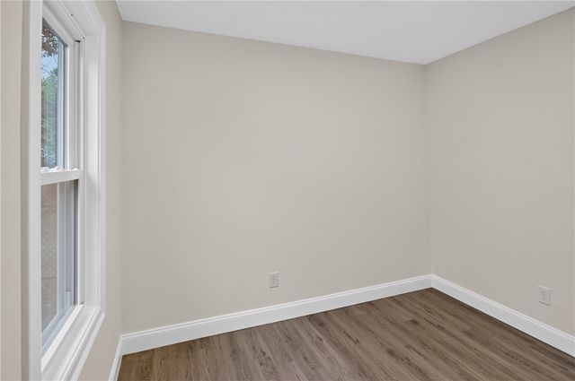68 Uncas Street, Warwick, RI 02889