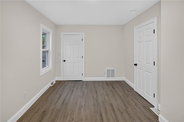 68 Uncas Street, Warwick, RI 02889