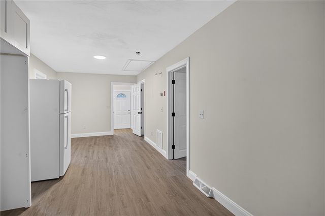 68 Uncas Street, Warwick, RI 02889