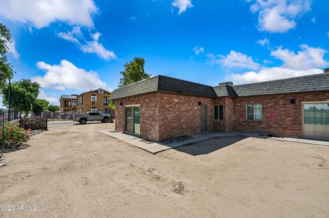 7956 W GLENDALE Avenue 1, Glendale, AZ 85303