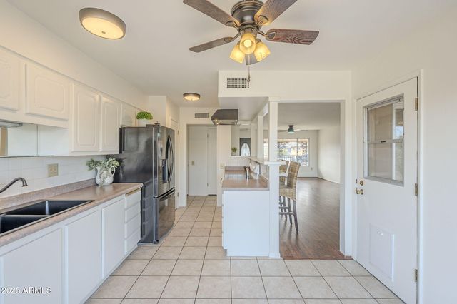 19825 N 100TH Avenue, Sun City, AZ 85373