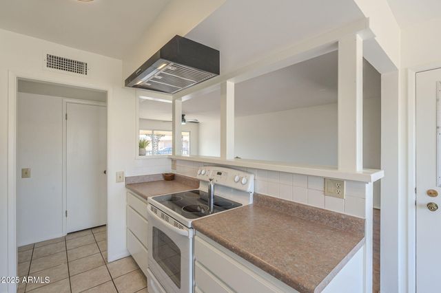 19825 N 100TH Avenue, Sun City, AZ 85373