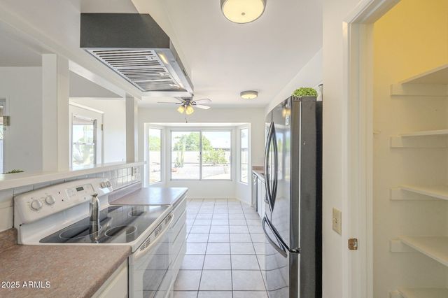 19825 N 100TH Avenue, Sun City, AZ 85373