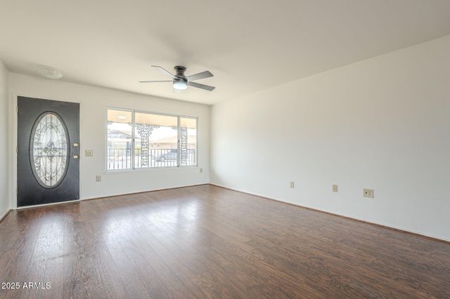 19825 N 100TH Avenue, Sun City, AZ 85373