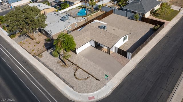 5209 Alta Drive, Las Vegas, NV 89107