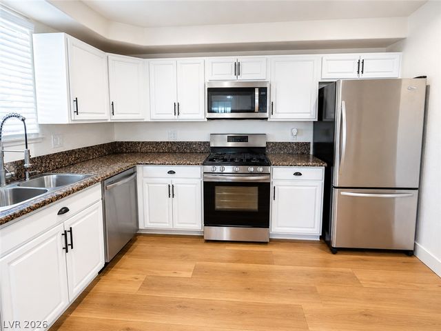 5209 Alta Drive, Las Vegas, NV 89107
