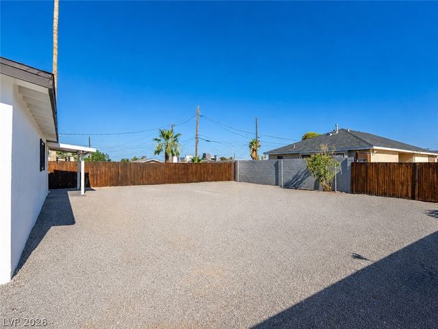 5209 Alta Drive, Las Vegas, NV 89107
