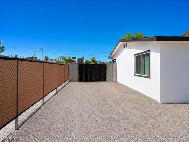 5209 Alta Drive, Las Vegas, NV 89107