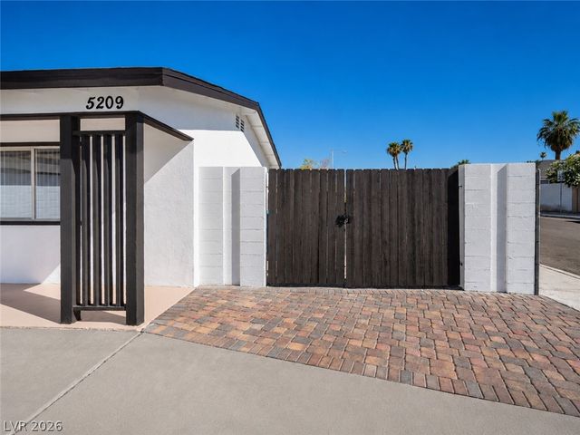 5209 Alta Drive, Las Vegas, NV 89107