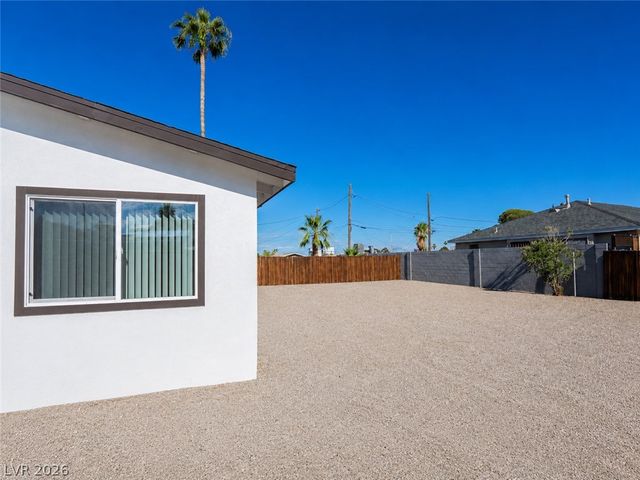 5209 Alta Drive, Las Vegas, NV 89107