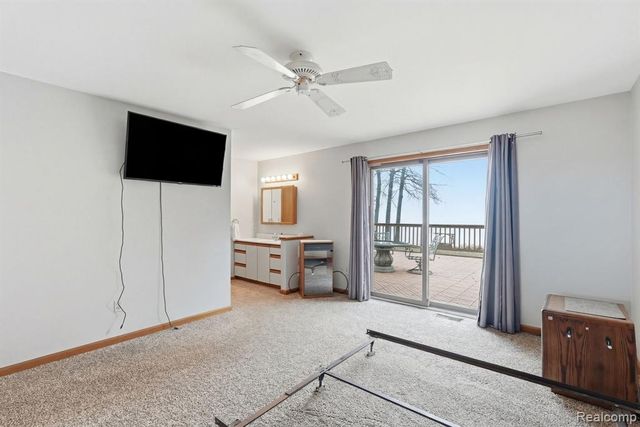 5436 N Lakeshore Road, Deckerville, MI 48427