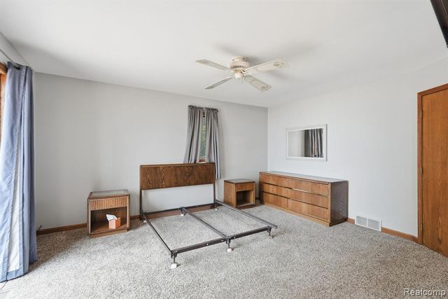 5436 N Lakeshore Road, Deckerville, MI 48427