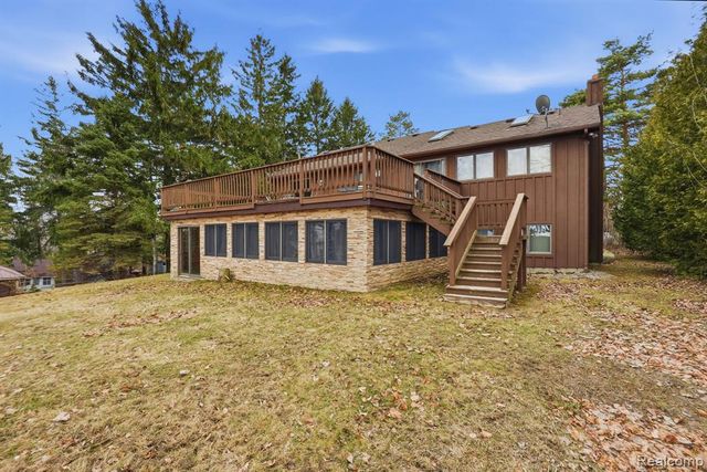 5436 N Lakeshore Road, Deckerville, MI 48427