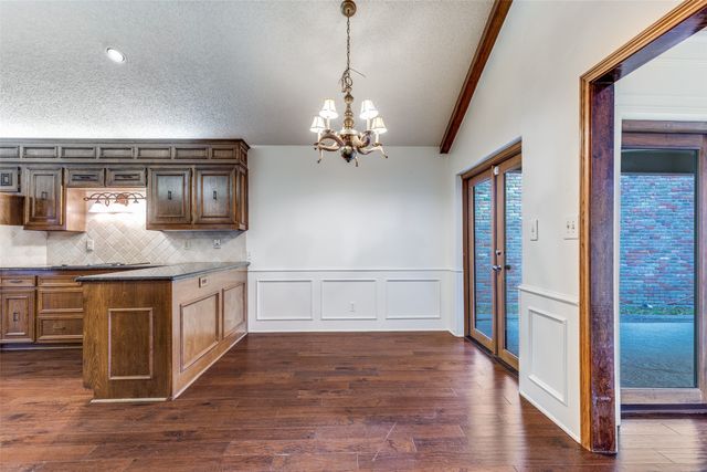 16842 Village Lane, Dallas, TX 75248