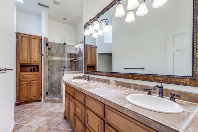 16842 Village Lane, Dallas, TX 75248