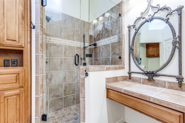 16842 Village Lane, Dallas, TX 75248