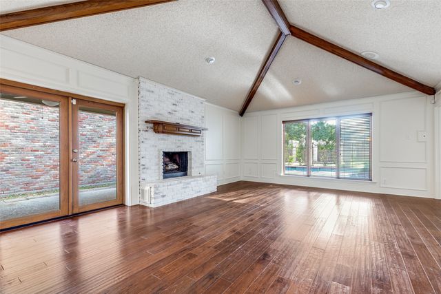 16842 Village Lane, Dallas, TX 75248