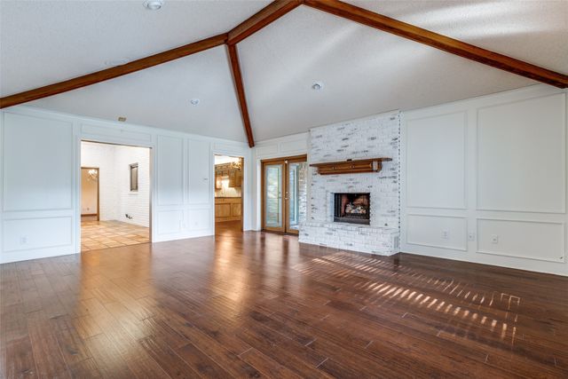 16842 Village Lane, Dallas, TX 75248