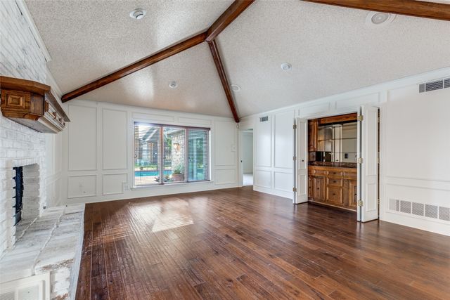 16842 Village Lane, Dallas, TX 75248