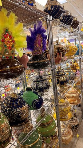 1580 W 37 St, Hialeah, FL 33012