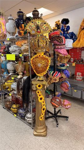 1580 W 37 St, Hialeah, FL 33012