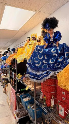 1580 W 37 St, Hialeah, FL 33012