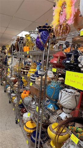 1580 W 37 St, Hialeah, FL 33012