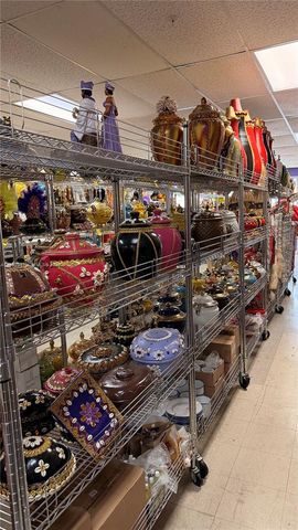 1580 W 37 St, Hialeah, FL 33012