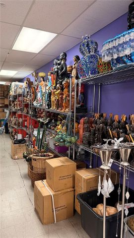 1580 W 37 St, Hialeah, FL 33012