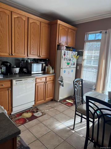 24 Merrill Avenue, Staten Island, NY 10314