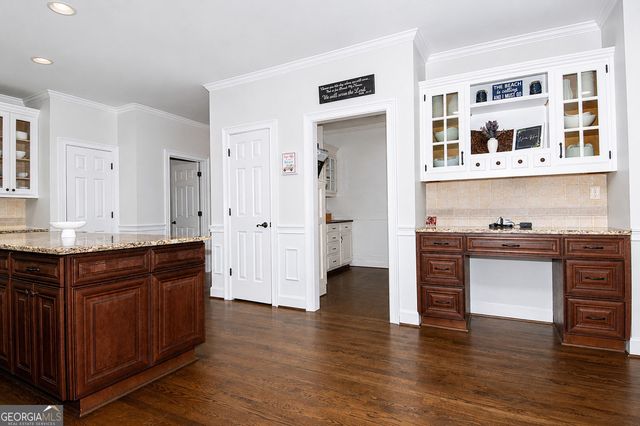 1388 Brentford Cove, Snellville, GA 30078
