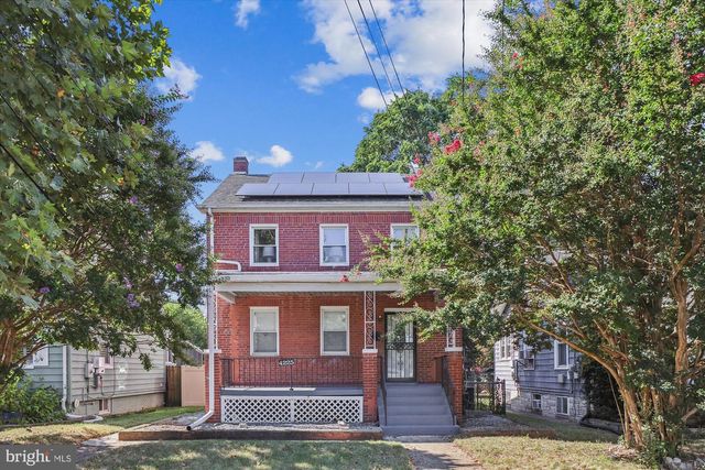 4225 MEADE ST NE, Washington, DC 20019