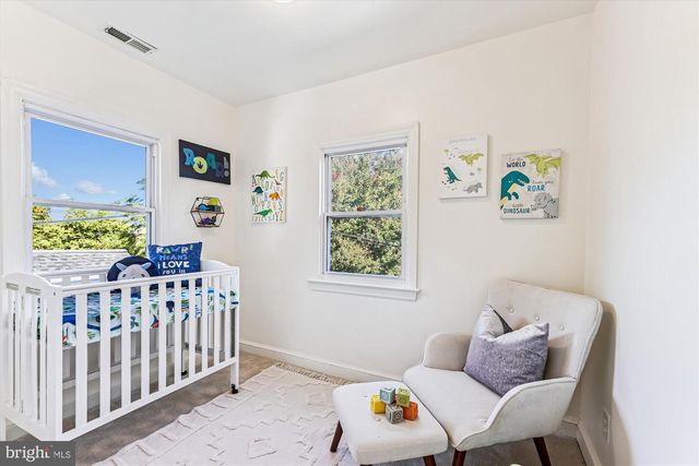 4225 MEADE ST NE, Washington, DC 20019