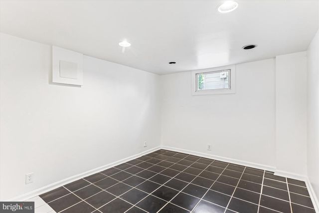 4225 MEADE ST NE, Washington, DC 20019