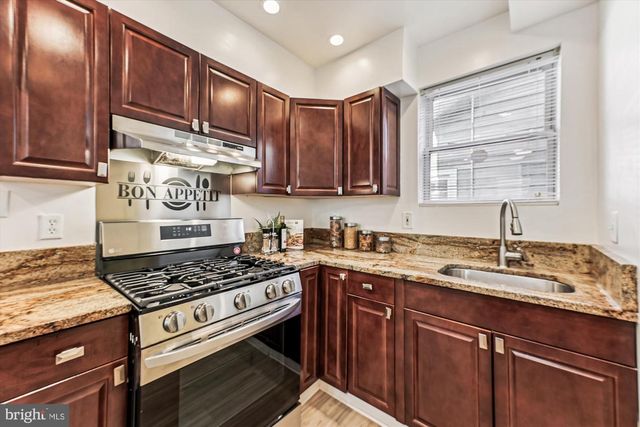 4225 MEADE ST NE, Washington, DC 20019