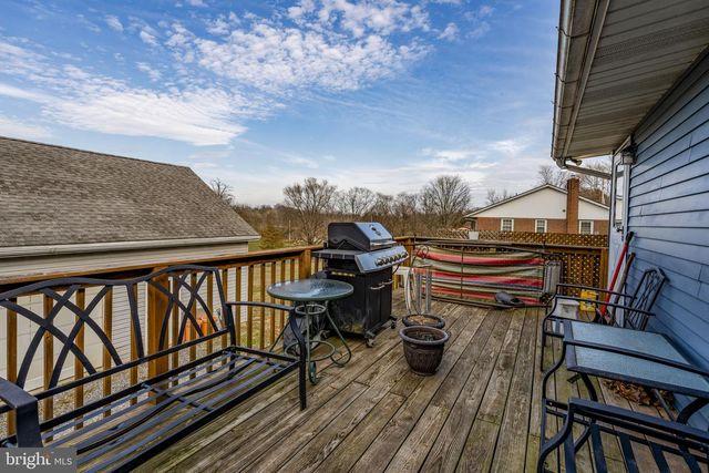 89 CROSS KEY RD, Bernville, PA 19506