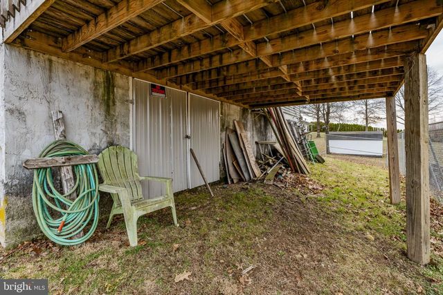 89 CROSS KEY RD, Bernville, PA 19506