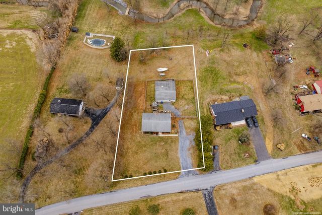 89 CROSS KEY RD, Bernville, PA 19506