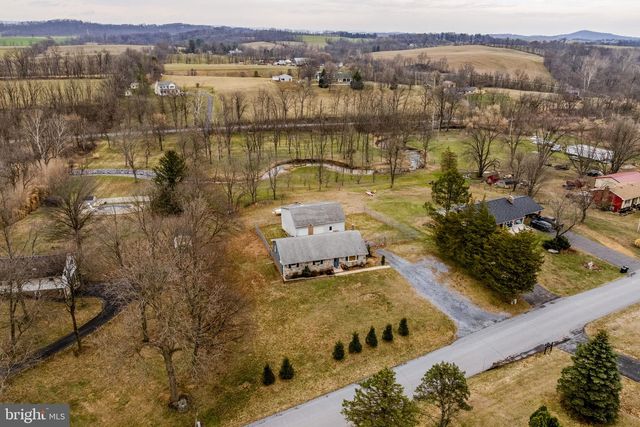 89 CROSS KEY RD, Bernville, PA 19506